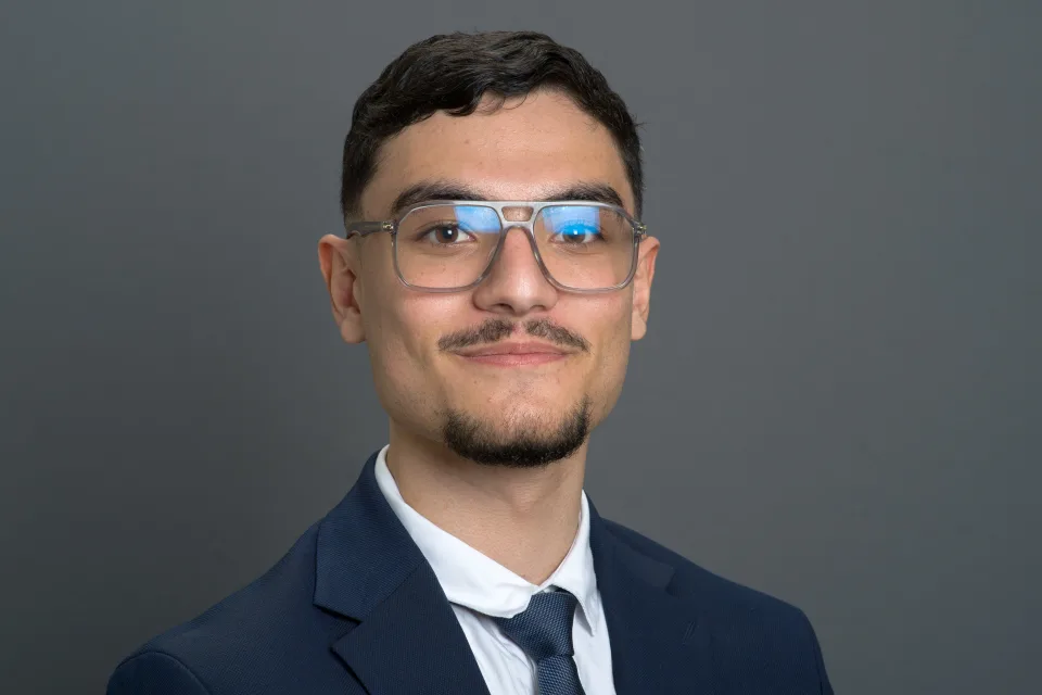 Portrait de Luca Benkoussa